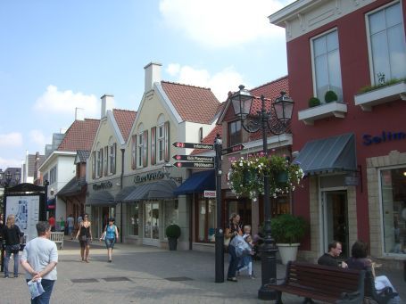 Roermond : Designer Outlet Center